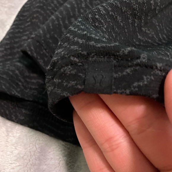 Lululemon black stripped flowy top - Picture 4 of 4